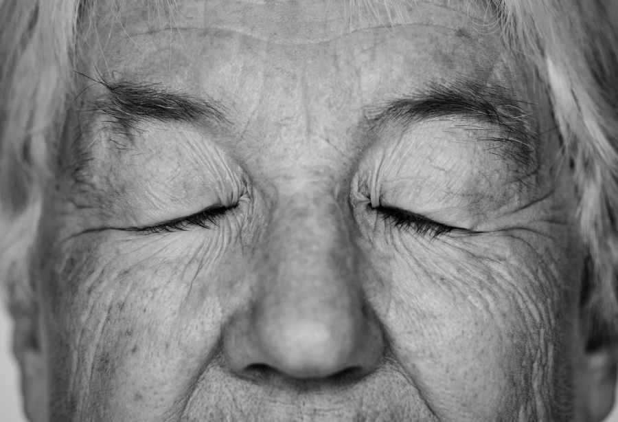 Prendersi cura di qualcuno con la demenza senile